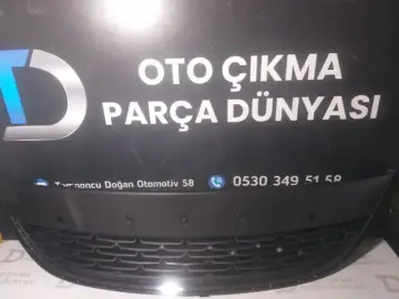 Opel Astra J Ön Tampon Orta Izgarası Komple Sensör Delikli