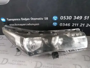 Toyota Corolla Sağ Far (13-16)