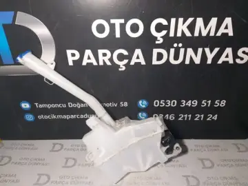 Hyundai Tuscon Cam Su Bidonu (21)