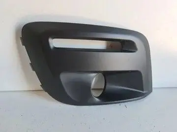Citroen Berlingo Sağ Sis Çerçevesi