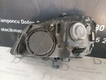 Volkswagen Golf Sağ Far (05-10)