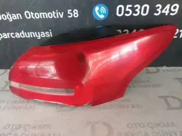 Ford Focus 3 Sağ Stop Sedan