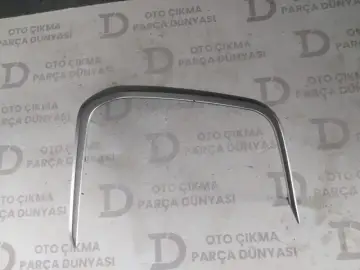 Toyota Corolla Sağ Sis Çerçevesi