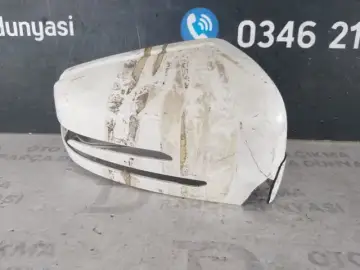 Mercedes W117 W176 W204 W212 Sağ Dikiz Ayna Kapağı