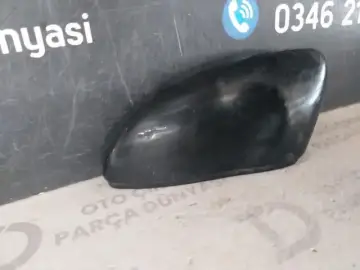Volkswagen Passat B7 Sağ Ayna Kapağı