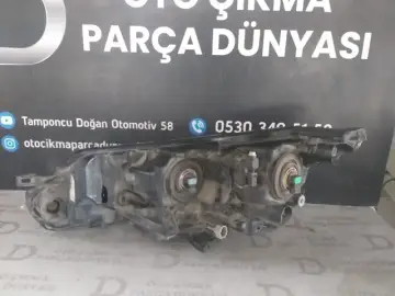 Nissan Qashqai J11 Sağ Far