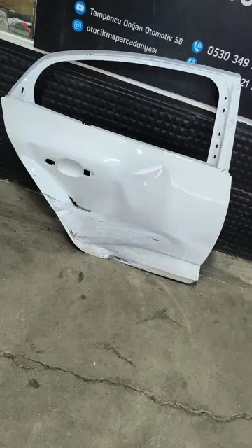 Renault Megane 4 Sağ Arka Kapı [16-25]