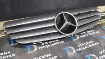 Mercedes Cls W204 Ön Panjur [04-08]