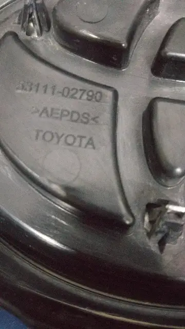 Toyota Corolla Ön Panjur [13-18]
