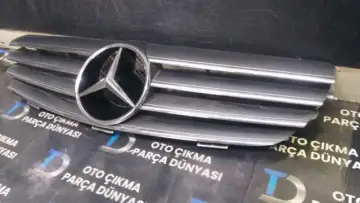 Mercedes Cls W204 Ön Panjur [04-08]