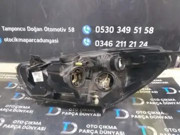 Renault Clio 4 Sağ Far