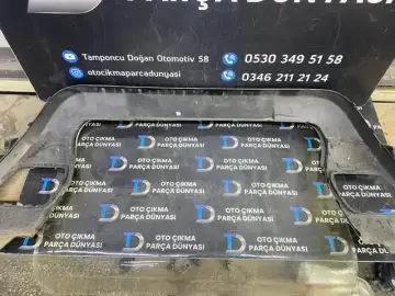 Dacia Duster Ön Tampon Bandı
