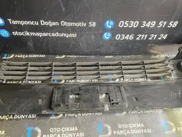 Toyota Corolla Cross Ön Tampon Izgarası [2020]