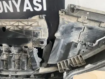 Dacia Sandero 3 Ön Tampon Alt Izgarası[2020]