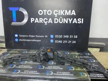 Toyota Corolla Ön Panjur Arası Braket [2019-2025]