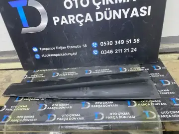 Renault Kadjar Sağ Ön Kapı Bandı Çıkma