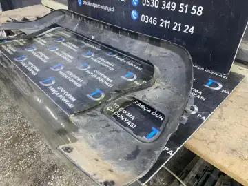 Dacia Duster Ön Tampon Bandı