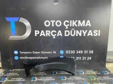 Toyota Hilux Tampon Şeridi Ön