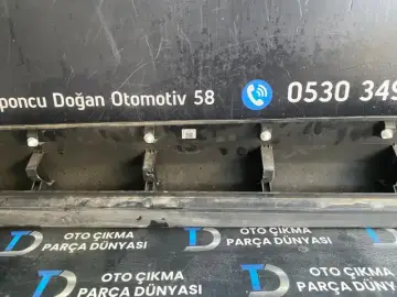 Toyota Corolla Cross Sağ Ön Kapı Bandı [2021]