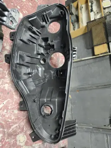 Fiat Egea Sağ Boş Far Kasası
