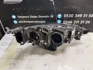 Renault Megane 4 Sağ Far