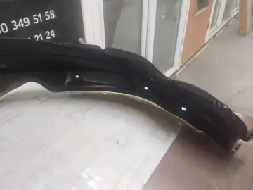 Toyota Avensis Ön Çamurluk Davlumbazı Sağ 03-06