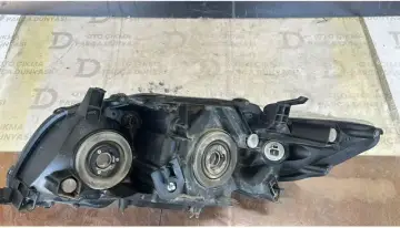 Toyota Corolla Orjinal Çıkma Sağ Far 2008 - 2010