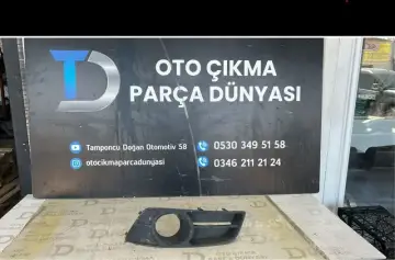 Toyota Corolla Sis Farı Kapağı Sağ Taraf