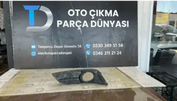 Toyota Corolla Sis Farı Kapağı Sağ Taraf