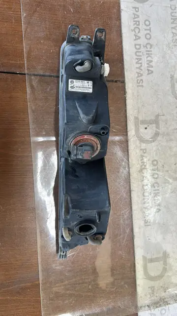 Volskwagen Passat B8 Sağ Sis Farı