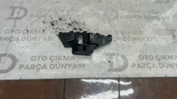 Volskwagen Jetta 2011-2015 Tampon Braketi Sol Ön