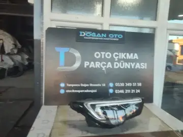 Opel Crossland X Sağ Far
