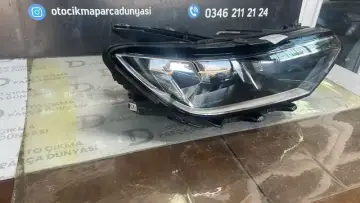 Volkswagen Passat B8 Sağ Far