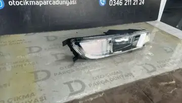Volkswagen Passat B8 Sağ Sis Lambası