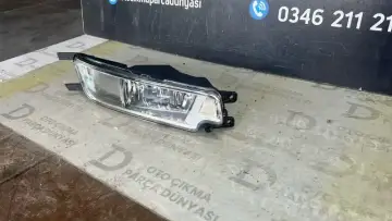Volkswagen Passat B8 Sağ Sis Lambası