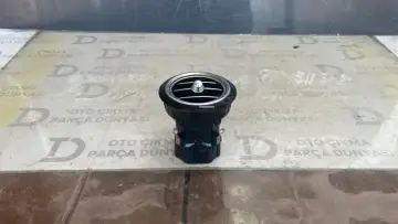 Mercedes Benz E Serisi Havalandırma Izgarası