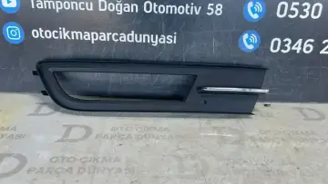 VW Passat B8 Ön Tampon Sis Farı Çerçevesi Sağ-Sol