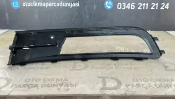 VW Passat B8 Ön Tampon Sis Çerçevesi Sağ 2014- Yeni