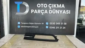 VW Passat B8 Ön Tampon Sis Çerçevesi Sol 2014- Yeni
