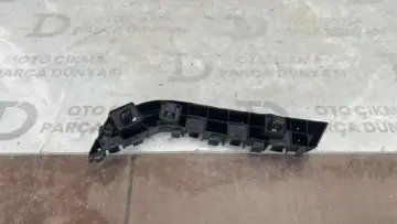 Honda Civic Ön Tampon Braketi Sağ