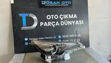 Toyota Avens Sağ Far 2015-2018