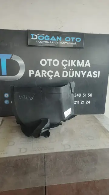 Volkswagen Passat B8 (2015-2022) Ön Çamurluk Davlumbazı Ucu