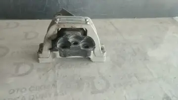 Ford Focus Motor Takozu