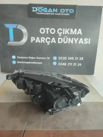 Passat B8 Sağ Boş Merceksiz Far