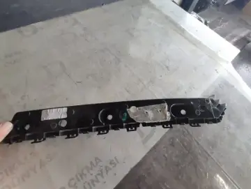 Chery Tiggo 7 Pro Arka Tampon Bağlantı Braketi