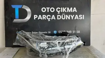 Toyota Corolla Sağ Far (Eskiden Olan)