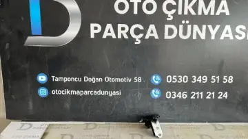 Toyota Yaris Sağ Kapı Menteşesi