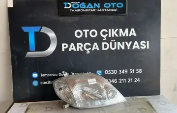 Toyota Corolla Sağ Ön Far