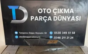 Seat Leon Sağ Far Camı