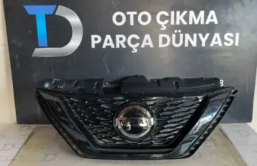 Nissan Qashqai Ön Tampon Panjuru (17-19)